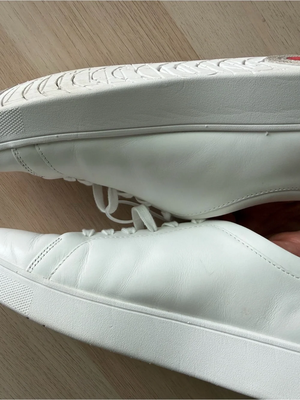 FitFlop Rally White Leather Sneakers Snake Trim Heel Comfort Sz 8.5 Never Worn
